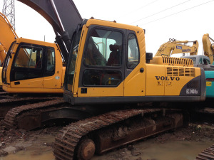 Hydraulic Excavators Volvo 240 for Sale